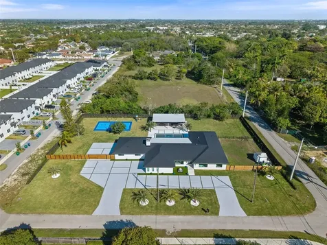 12425 SW 226th Street Miami FL 33170