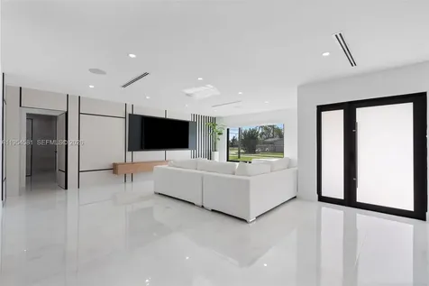 12425 SW 226th Street Miami FL 33170