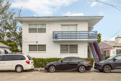 7725 Carlyle Avenue Miami Beach FL 33141