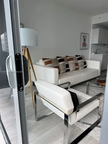45 SW 9th Street Miami FL 33130