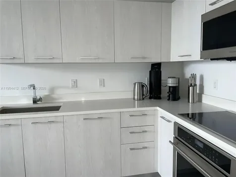 45 SW 9th Street Miami FL 33130