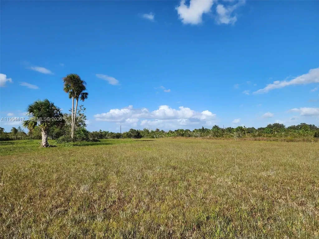18717 NW 258 Street Okeechobee FL 34972