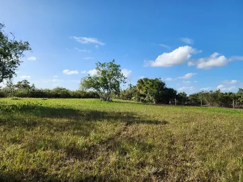 18717 NW 258 Street Okeechobee FL 34972