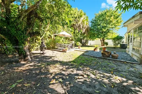 505 NE 132nd Terrace North Miami FL 33161