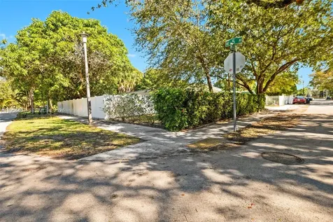 505 NE 132nd Terrace North Miami FL 33161