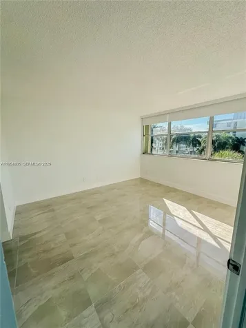16546 NE 26th Avenue North Miami Beach FL 33160