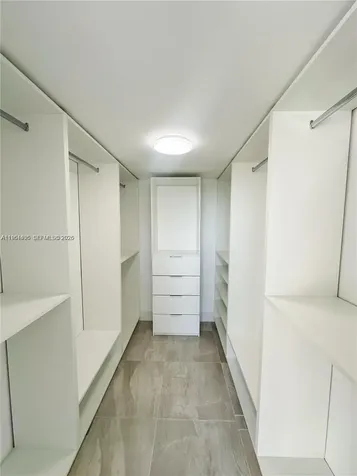 16546 NE 26th Avenue North Miami Beach FL 33160