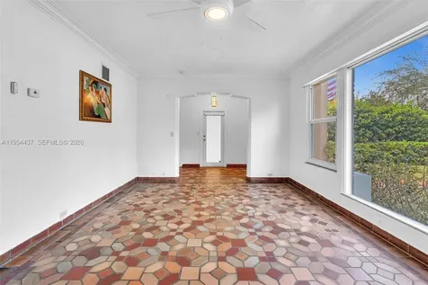 1524 Biarritz Drive Miami Beach FL 33141