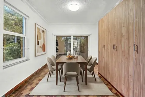 1524 Biarritz Drive Miami Beach FL 33141
