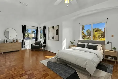 1524 Biarritz Drive Miami Beach FL 33141