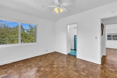 1524 Biarritz Drive Miami Beach FL 33141