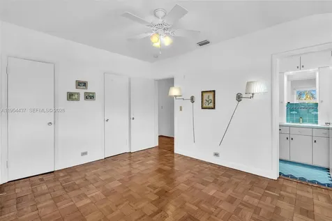 1524 Biarritz Drive Miami Beach FL 33141