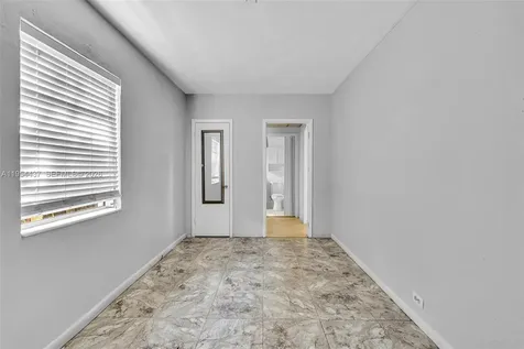 1524 Biarritz Drive Miami Beach FL 33141