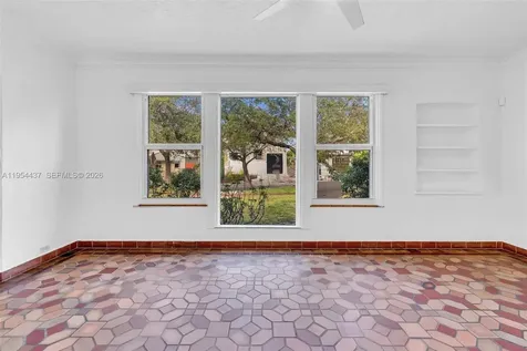 1524 Biarritz Drive Miami Beach FL 33141