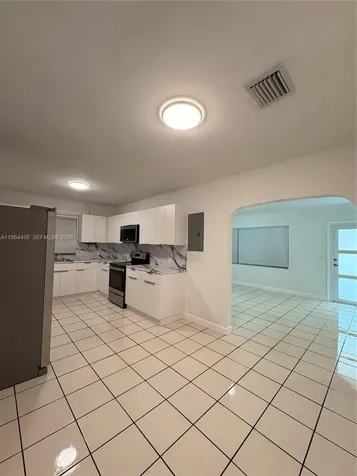 2390 NW 30th Street Miami FL 33142