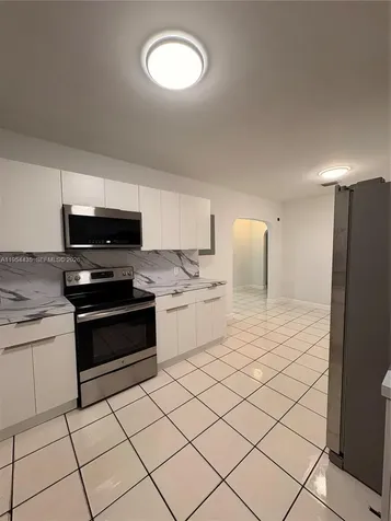 2390 NW 30th Street Miami FL 33142