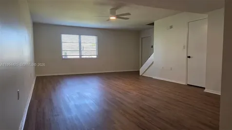 180 E Cypress Way Naples FL 34110