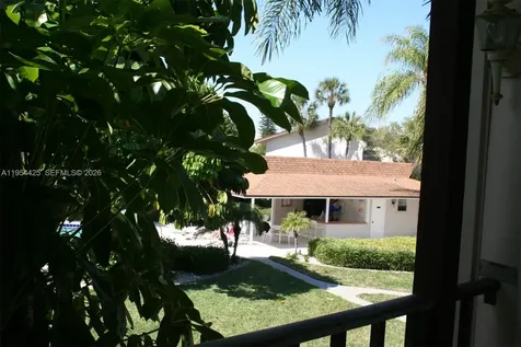 180 E Cypress Way Naples FL 34110
