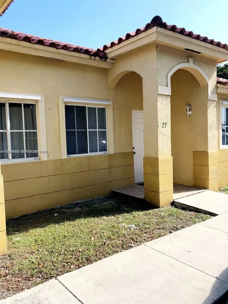 27 NE 13th Avenue Homestead FL 33033