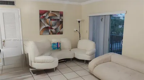 900 SW 84th Avenue Miami FL 33144