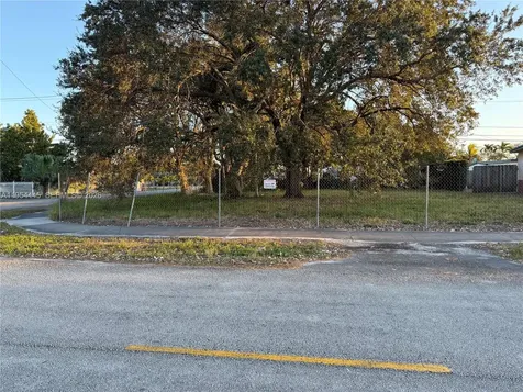 11450 SW 40th Street Miami FL 33165