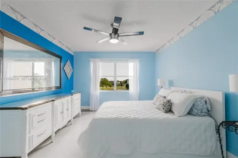 9441 Sunrise Lakes Boulevard Sunrise FL 33322