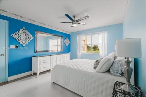 9441 Sunrise Lakes Boulevard Sunrise FL 33322