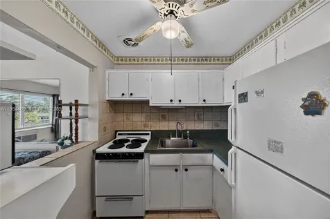 331 E Mcnab Road Pompano Beach FL 33060