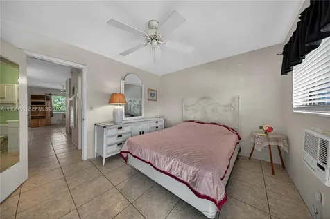 331 E Mcnab Road Pompano Beach FL 33060