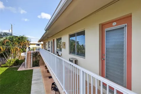 331 E Mcnab Road Pompano Beach FL 33060