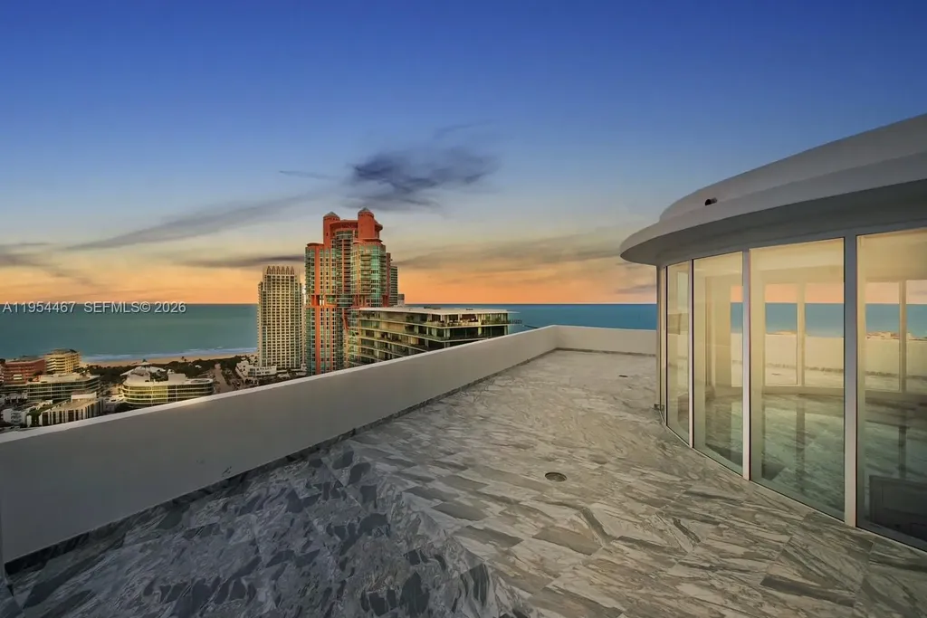 1000 S Pointe Drive Miami Beach FL 33139