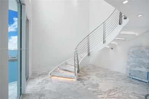 1000 S Pointe Drive Miami Beach FL 33139