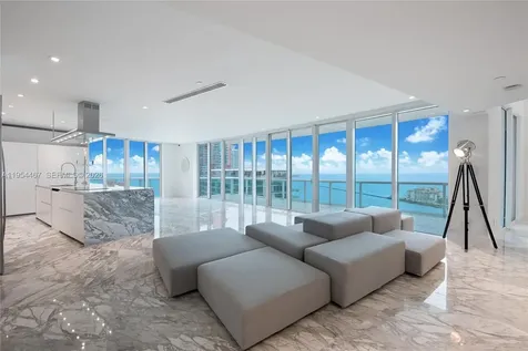 1000 S Pointe Drive Miami Beach FL 33139