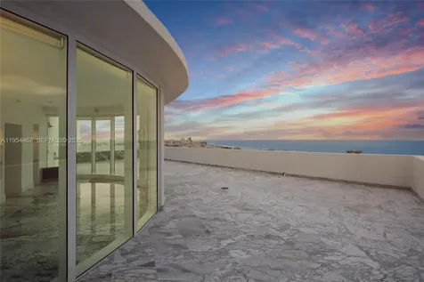 1000 S Pointe Drive Miami Beach FL 33139