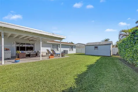 9412 SW 184th Terrace Cutler Bay FL 33157