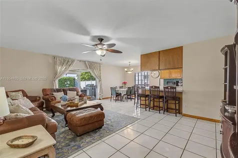 9412 SW 184th Terrace Cutler Bay FL 33157