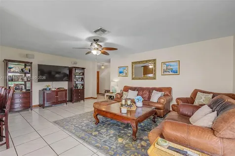9412 SW 184th Terrace Cutler Bay FL 33157