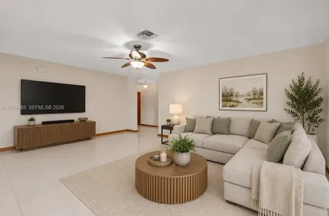 9412 SW 184th Terrace Cutler Bay FL 33157