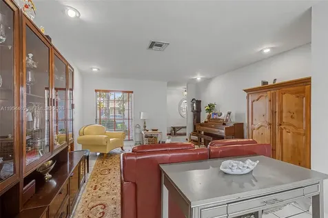 9412 SW 184th Terrace Cutler Bay FL 33157