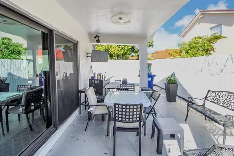 15113 NW 91st Court Miami Lakes FL 33018