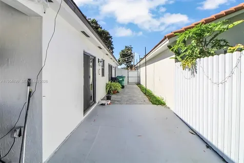 15113 NW 91st Court Miami Lakes FL 33018