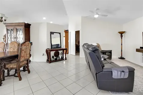 15113 NW 91st Court Miami Lakes FL 33018