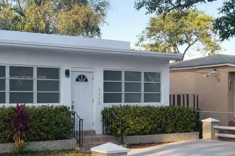 2217 SW 11th Street Miami FL 33135