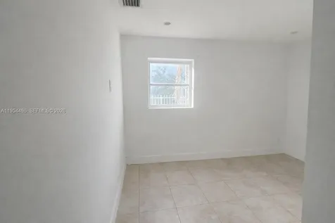 2217 SW 11th Street Miami FL 33135
