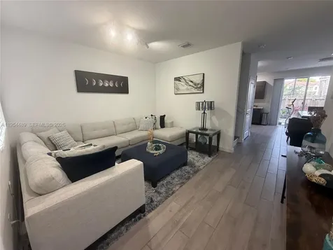 1043 SE 24th Avenue Homestead FL 33035
