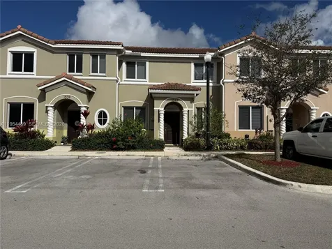 1043 SE 24th Avenue Homestead FL 33035