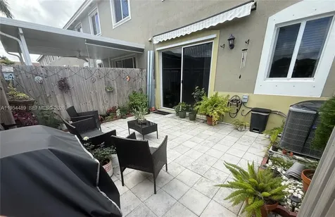 1043 SE 24th Avenue Homestead FL 33035