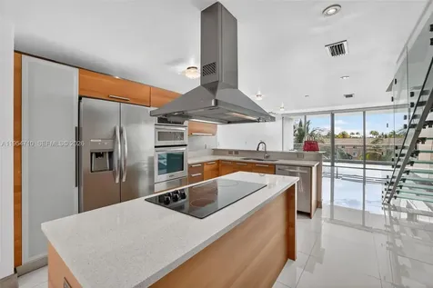 2950 NE 188th Street Aventura FL 33180
