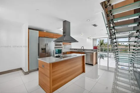2950 NE 188th Street Aventura FL 33180