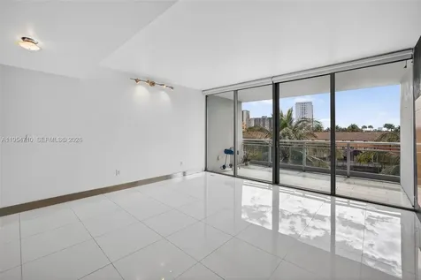 2950 NE 188th Street Aventura FL 33180